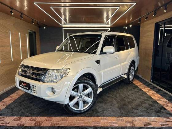 MITSUBISHI PAJERO FULL 3.2 HPE 4X4 16V TURBO INTERCOOLER DIESEL 4P AUTOMÁTICO